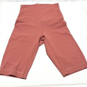 Lululemon Align hight waist Short *6"